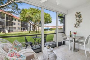 9511 N HOLLYBROOK LAKE DR APT 108, PEMBROKE PINES, FL
