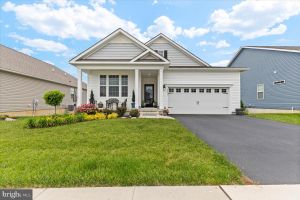 8051 KEYSTONE DR, BREINIGSVILLE, PA