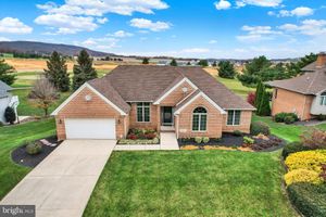 6788 SAINT ANNES DR, FAYETTEVILLE, PA