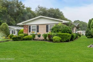 4 ADDISON CT, BRICK, NJ