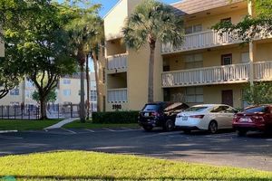 5980 NW 64TH AVE APT 102, FORT LAUDERDALE, FL