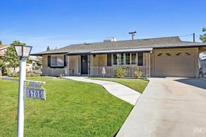 5705 BURKE WAY, BAKERSFIELD, CA