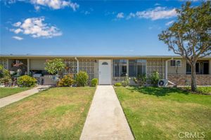 13061 OAK HILLS DR APT 221D, SEAL BEACH, CA