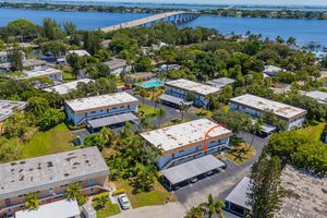 2950 SE OCEAN BLVD 7-2, STUART, FL