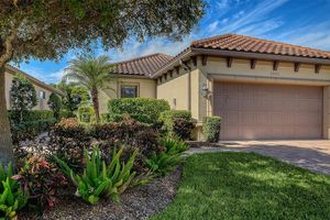 5572 SENTIERO DR, NOKOMIS, FL