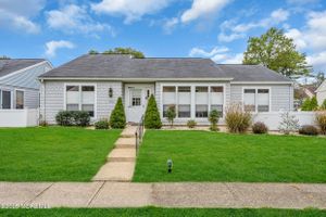 835B LIVERPOOL CIR, MANCHESTER, NJ