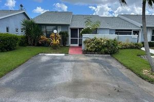 4210 LUCERNE VILLAS LN # 4210, LAKE WORTH, FL