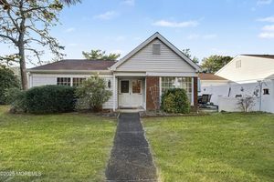567A MAYFAIR RD, MANCHESTER, NJ