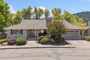 8819 HOOD MOUNTAIN WAY, SANTA ROSA, CA