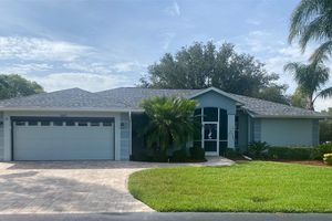 10622 MOSHIE LN, SAN ANTONIO, FL