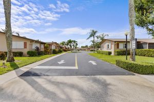 2995 CROSLEY DR W B, GREENACRES, FL
