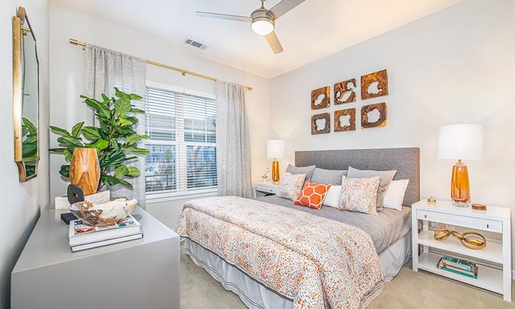 Model Master Bedroom