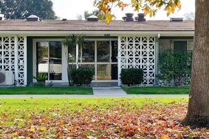 13660 ANNANDALE DR # M1-24C, SEAL BEACH, CA