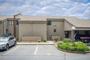 29 LAKESHORE TER UNIT 8, CROSSVILLE, TN