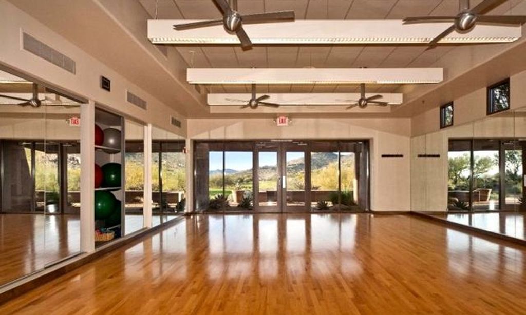 Aerobics & Dance Studio