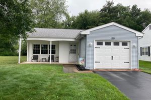 39 SHEFFIELD PL, SOUTHAMPTON, NJ
