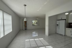 602 FLANDERS M, DELRAY BEACH, FL