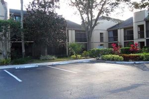 9440 MEADOWOOD DR APT 205, FORT PIERCE, FL