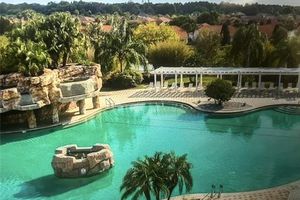 5373 COMPASS PT # 1, OXFORD, FL