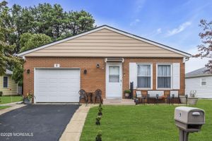 9 MORONGO CT, TOMS RIVER, NJ