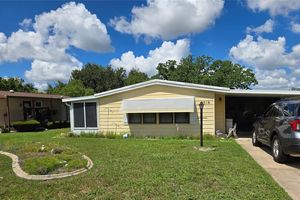 1016 PARKER PL, LADY LAKE, FL