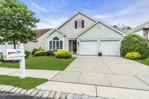 36 MEDINAH CT, JACKSON, NJ