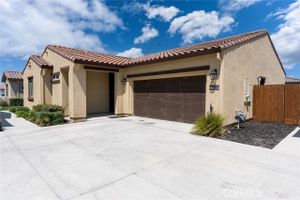 860 FRITZ DR, LOS BANOS, CA