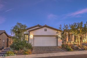 70 LAKE BLUFF CT, HENDERSON, NV
