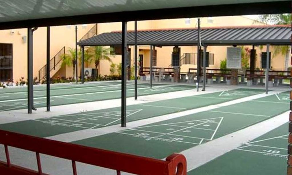 6 Shuffleboard Courts