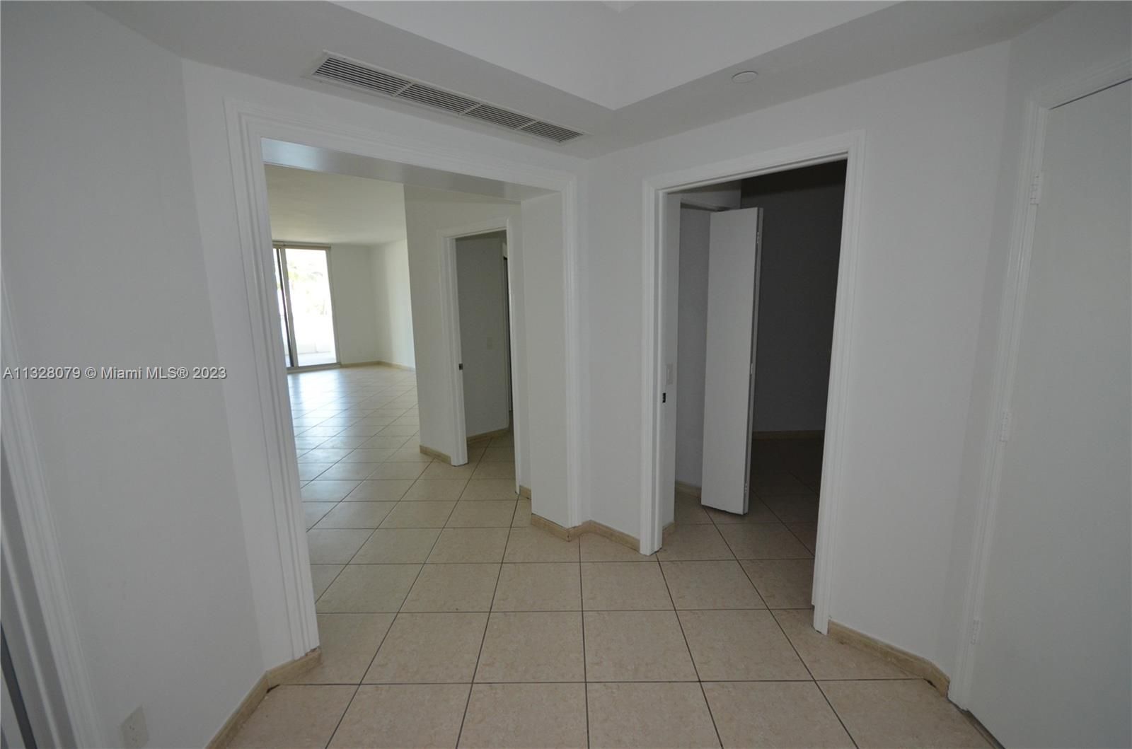 image of property at 21050 Point Pl 306