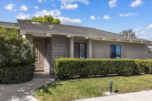 8646 BUTTE CIR UNIT 607E, HUNTINGTON BEACH, CA