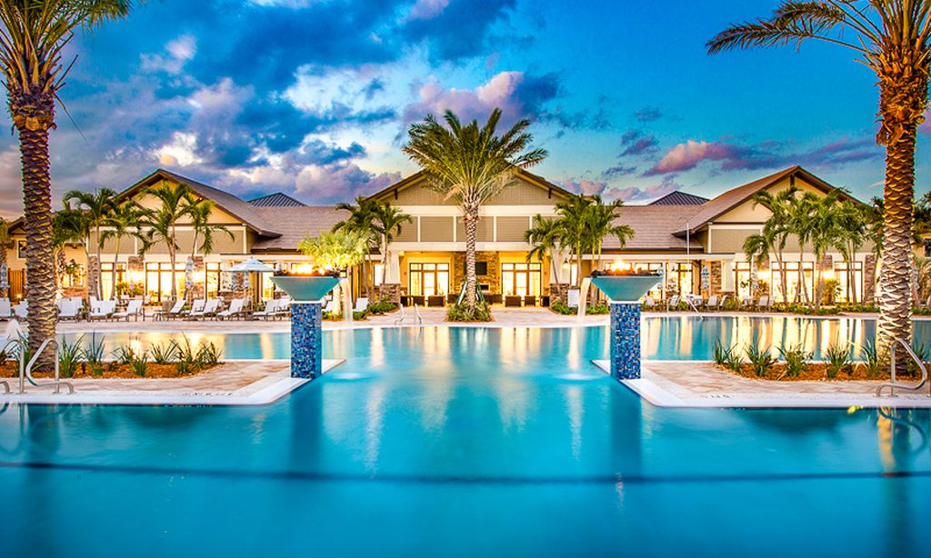 Outdoor Pool Night Lighting