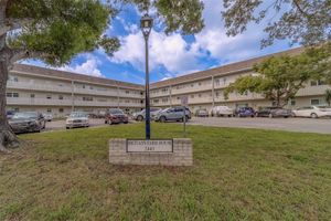 2441 PERSIAN DR APT 61, CLEARWATER, FL