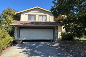 450 NUT TREE RD, VACAVILLE, CA