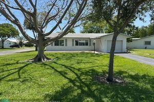 8604 N CAMPANELLI BLVD, PLANTATION, FL