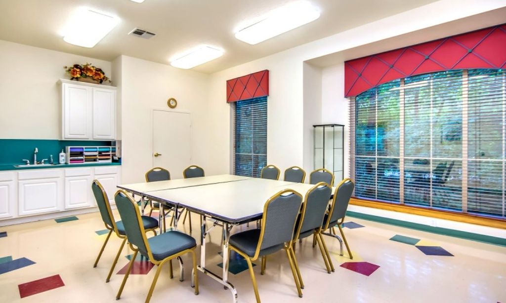 Arts & Crafts Studio