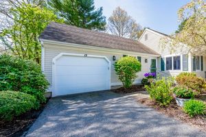 12 KETTLE LN # 31, MASHPEE, MA