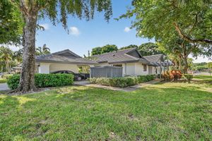 10101 ASHWOOD PL, BOYNTON BEACH, FL