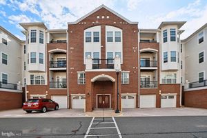 9200 CHARLESTON DR 408, MANASSAS, VA