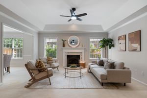 318 FOREST GLEN CIR, MURFREESBORO, TN