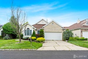 22 CHANDLER CT, MONROE, NJ
