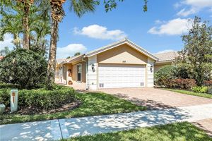 28902 VERMILLION LN, BONITA SPRINGS, FL