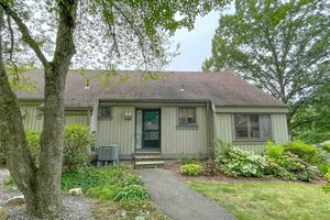 855 HERITAGE VLG B, SOUTHBURY, CT