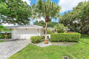 30 HAMPSHIRE LN, BOYNTON BEACH, FL