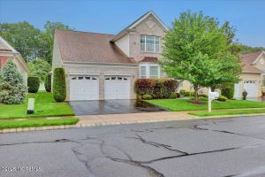56 KINGS MILL RD, MONROE, NJ