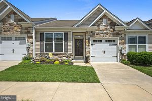 42 CRESTHAVEN LN, DOVER, DE