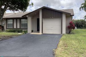 5404 VIBURNUM CIR, DELRAY BEACH, FL