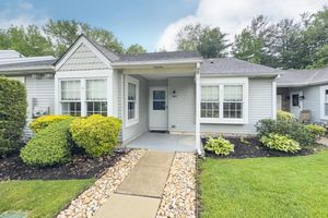 1447 THORNWOOD DR, MOUNT LAUREL, NJ