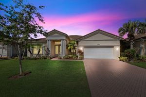 728 SW MYAKKA RIVER TRCE, PORT SAINT LUCIE, FL