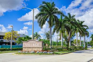 425 SOUTHAMPTON B # 425, WEST PALM BEACH, FL